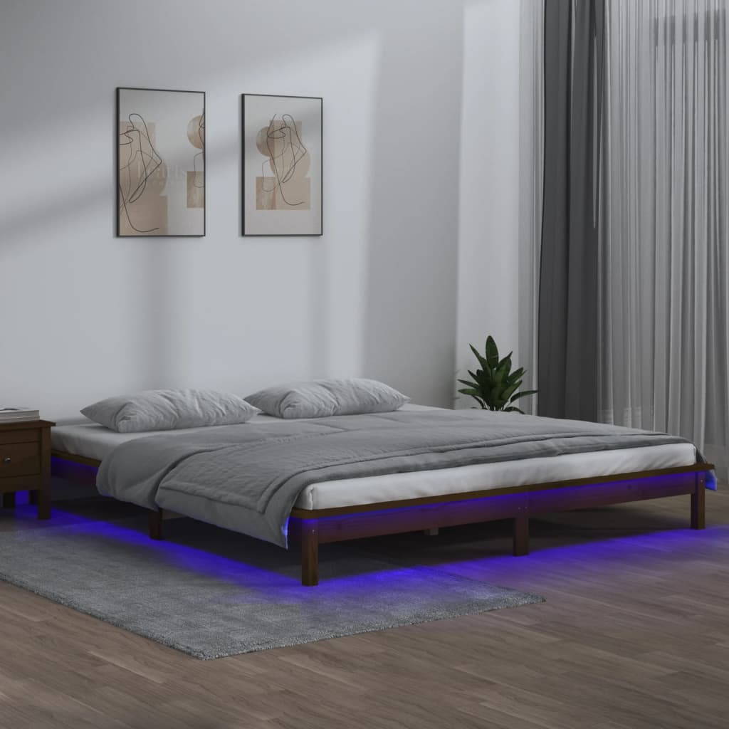 vidaXL LED posteljni okvir medeno rjav 135x190 cm trden les